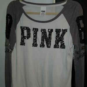 VS PINK SMALL LONG SLEEVE LIGHT SWEATER